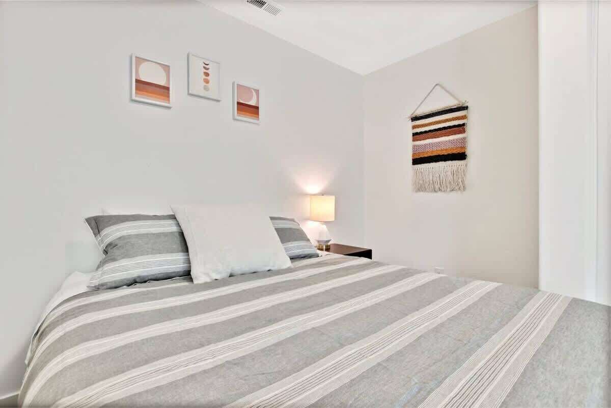 3 bedrooms, iron/ironing board, travel crib, WiFi