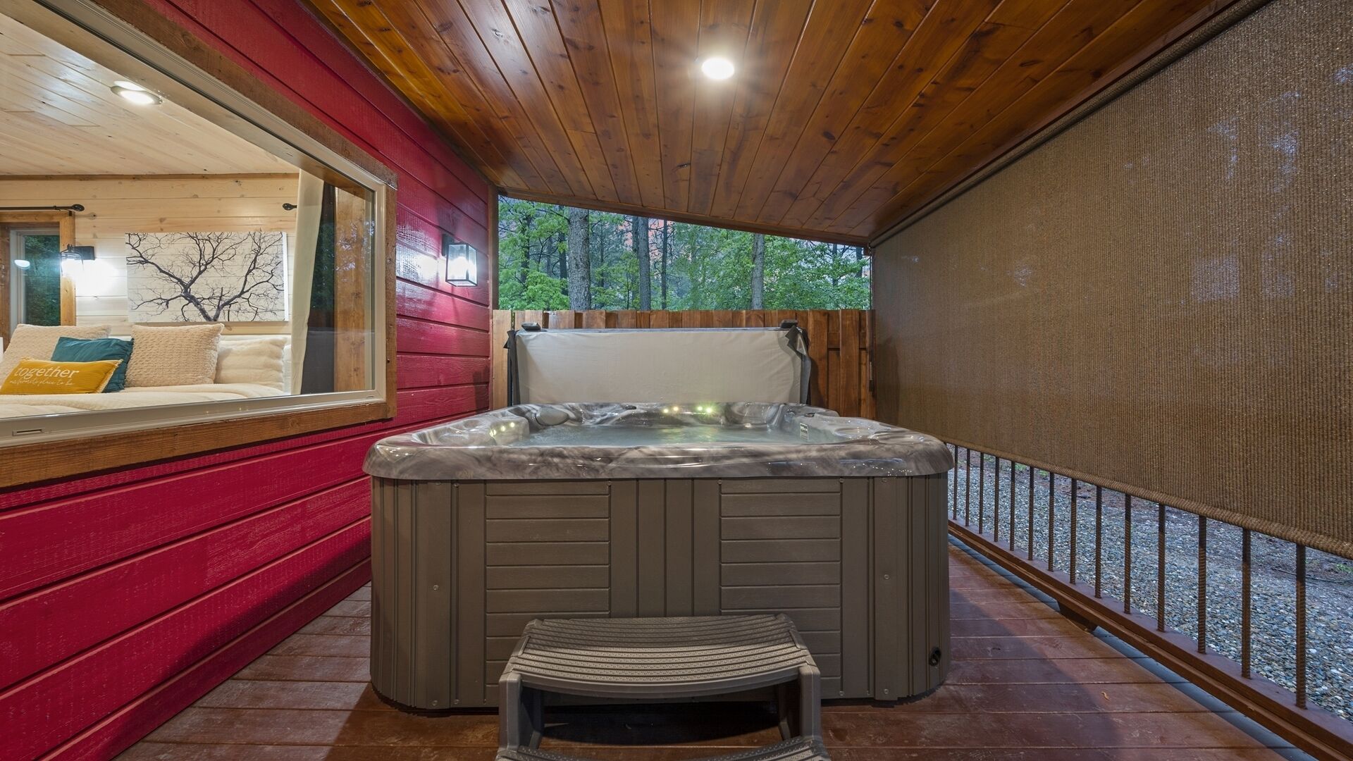 New Hot Summer Discounts - Red Cabin Escape- Luxury Getaway