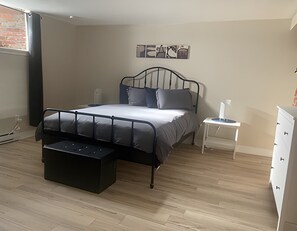 1 chambre, fer et planche Ă repasser, accĂšs Internet, draps fournis