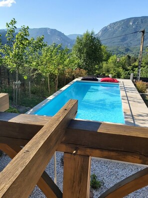 Piscine extérieure, piscine chauffée