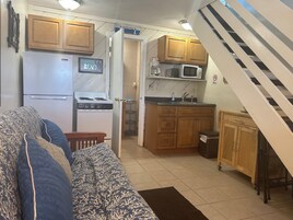 2 habitaciones, decoración personalizada y muebles diferentes 