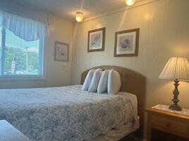 2 habitaciones, decoración personalizada y muebles diferentes 