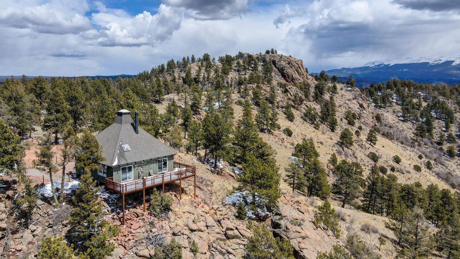 Majestic 360 Mountain Views