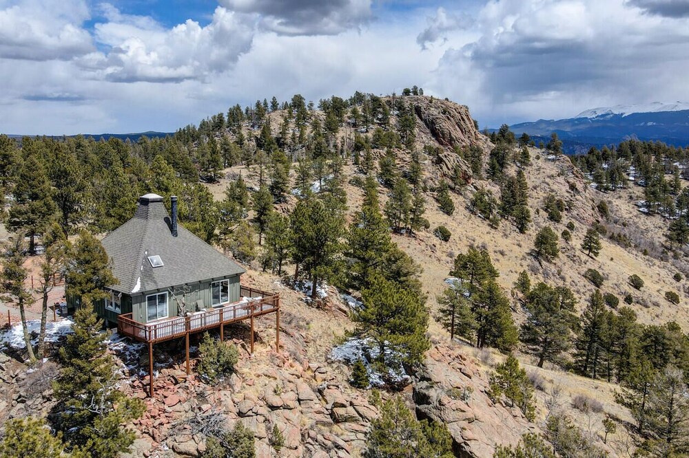 Majestic 360 Mountain Views