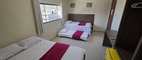 Family Suite | Laptop workspace, WiFi (free), bed sheets