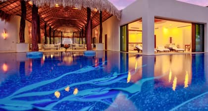 Gran Sueño Resort with the best views of the Bay of Dreams