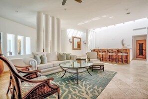 Interior - Casa Sueños: Oceanfront luxurious 5 beds 4 bathrooms villa (La Paz)