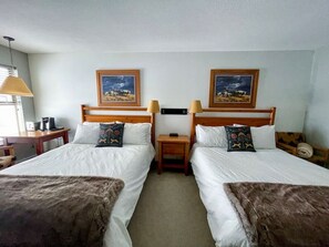 Free WiFi, bed sheets - Apex Mountain ~ Hillside Hideout ~ Apex Mountain Inn (Apex Mountain Resort)
