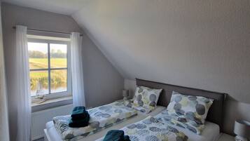 2 Schlafzimmer, Bügeleisen/Bügelbrett, Reisekinderbett, WLAN