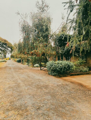Cosy one bedroomed apartments along Mombasa Road.