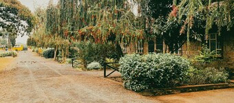 Cosy one bedroomed apartments along Mombasa Road.