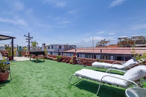 Sun deck