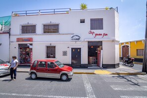 Front of property - Hotel Friendly AQP (Arequipa)