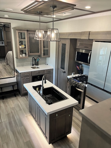 130 Acres with cabin in the woods-- 7 miles from downtown Boerne