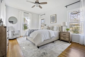 1 bedroom, free WiFi, bed sheets, wheelchair access - Quaint and Cozy Historic Home in Downtown Weatherford (Weatherford)