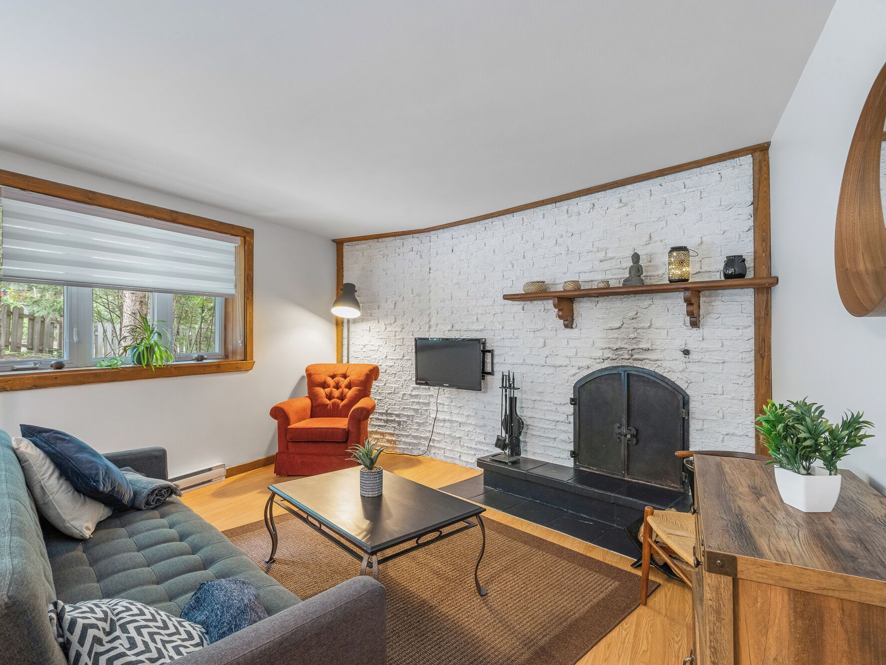 Evora, in the heart of Val-David, Netflix