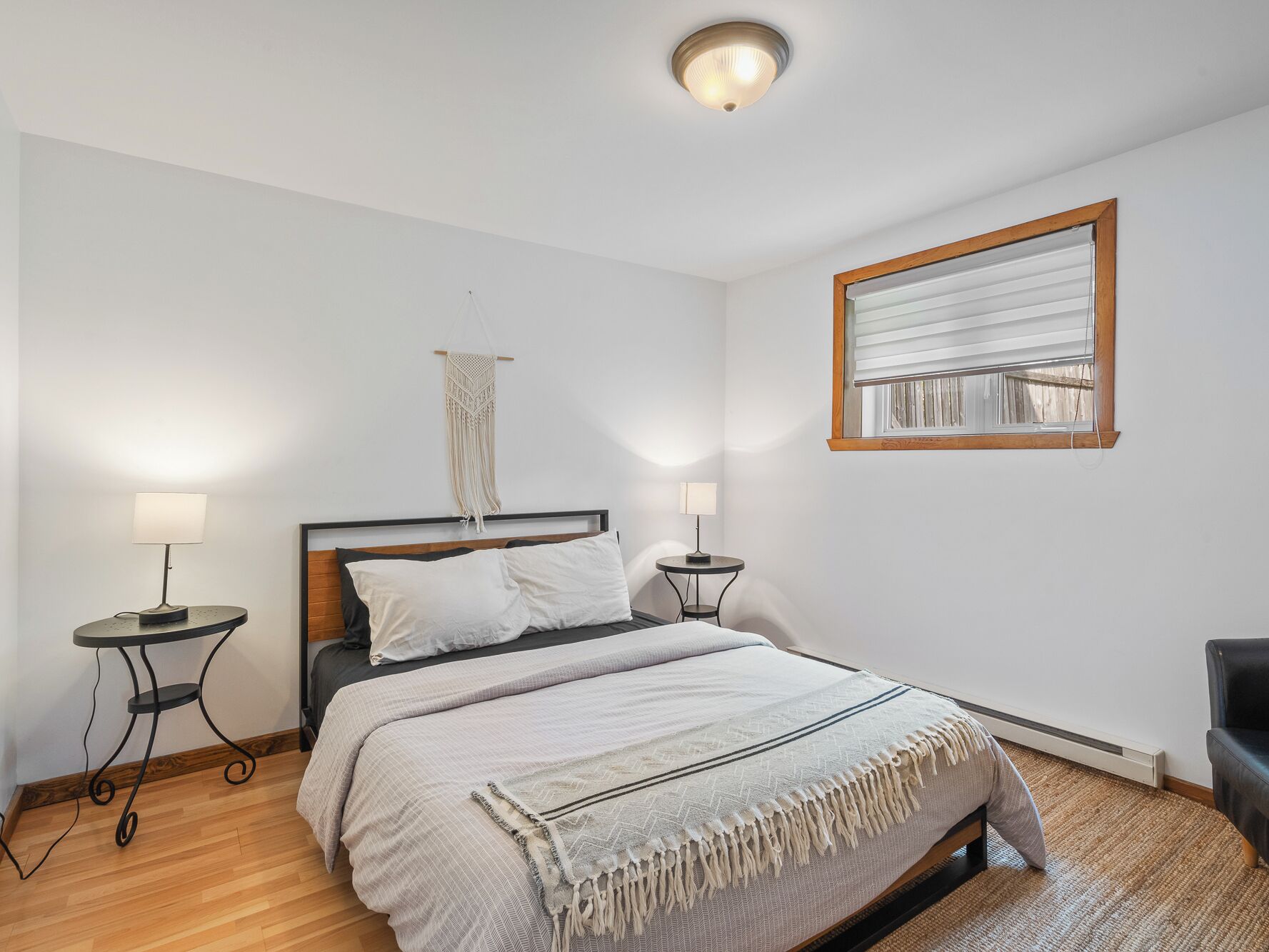 Evora, in the heart of Val-David, Netflix