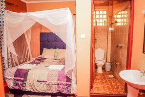 2 bedrooms, iron/ironing board, travel crib, free WiFi - Naka breeze lake and park view (Nakuru)