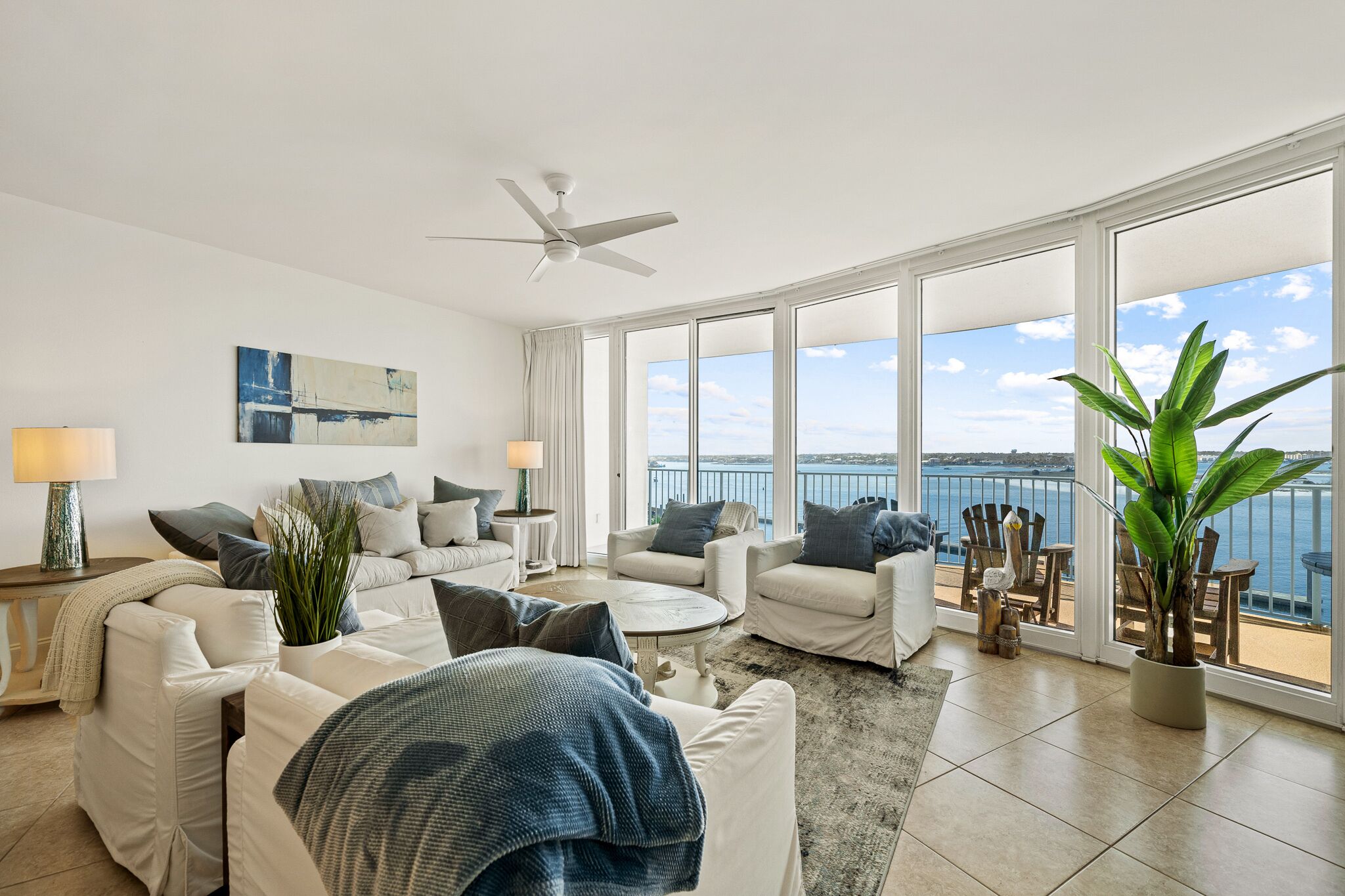 Newly Renovated Condo with Bay Views! Complimentary Boat Slip!