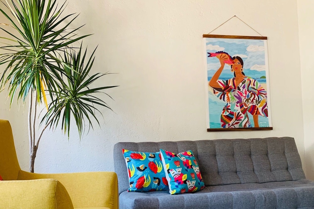 Coco Manzana - Cozy and safe, walking distance from the beach!