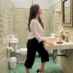 Luxury Room | Bathroom | Rainfall showerhead, free toiletries, bathrobes, towels