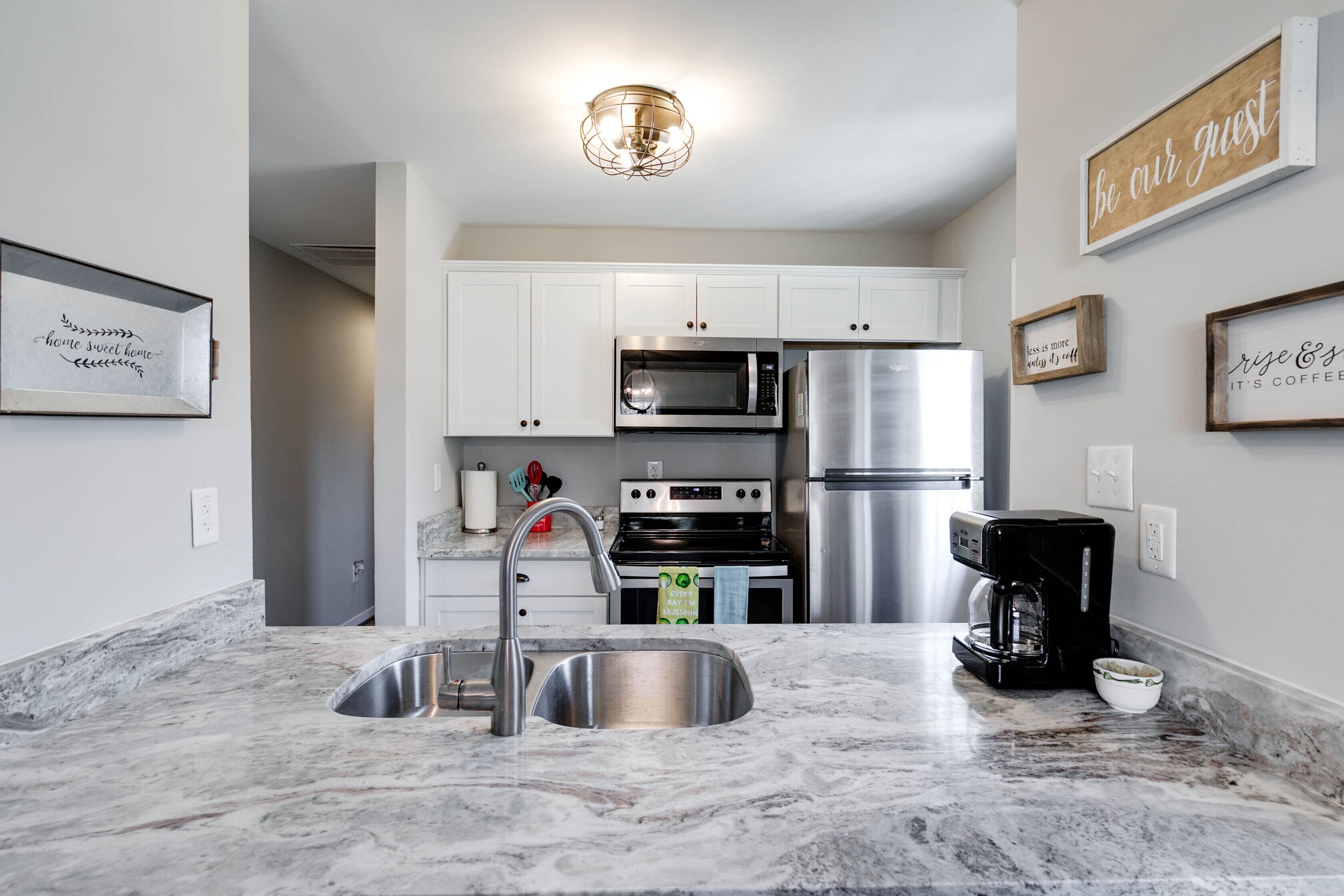 The Sunny ☀️ Cottage At Byrd Park