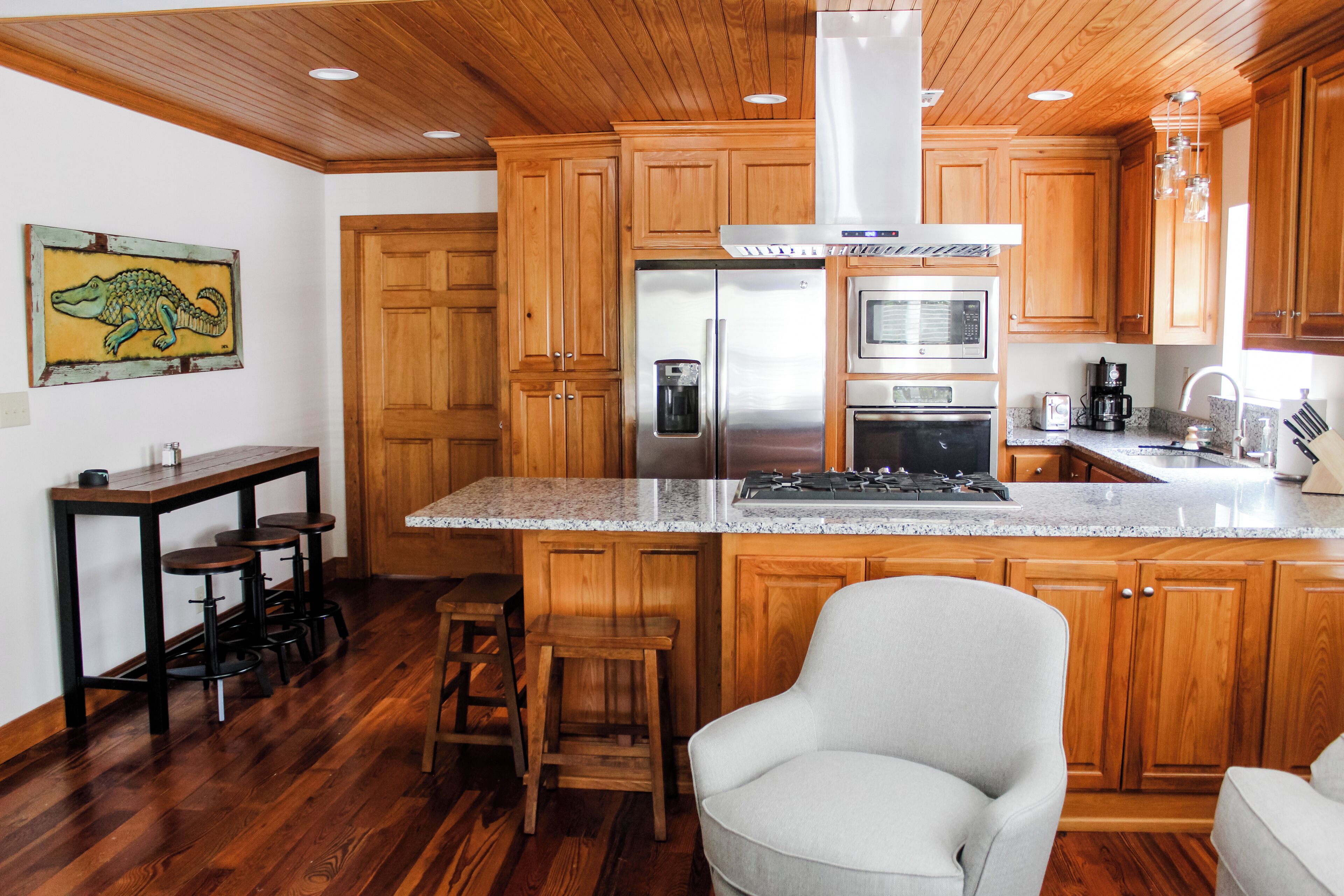 Welcome to The Oyster Shack! The Coast's cutest coastal cottage!