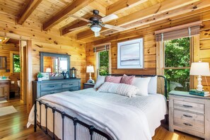 3 Schlafzimmer, Bügeleisen/Bügelbrett, Reisekinderbett, kostenloses WLAN