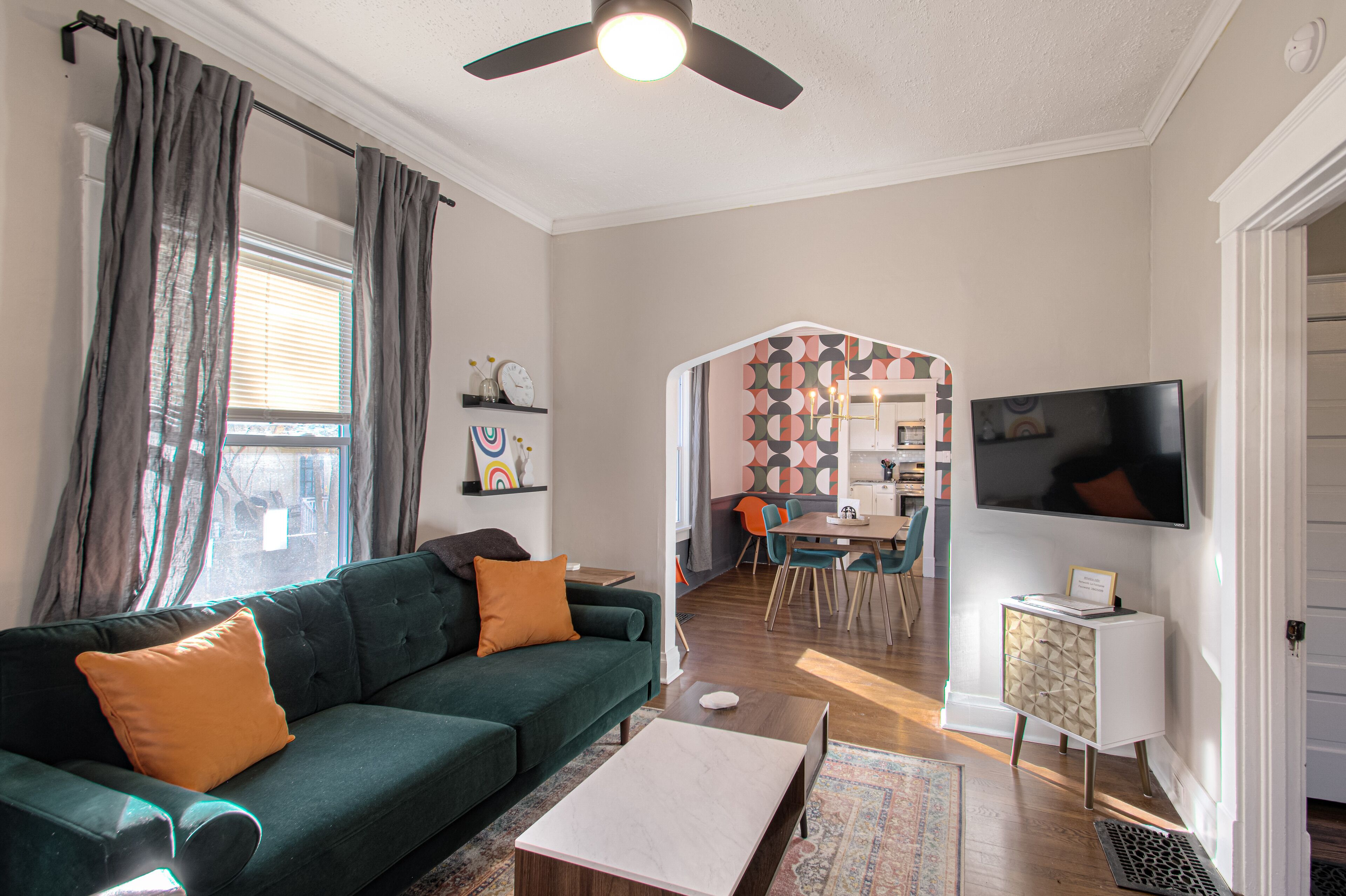 *NEW* Mid-Century Modern Bungalow! Ideal Location -3Bed/2BR