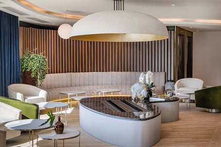 Lounge. AC Hotel Saint-Julien-en-Genevois