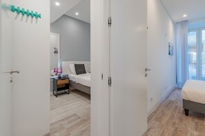 2 chambres, fer et planche à repasser, lit parapluie, Wi-Fi