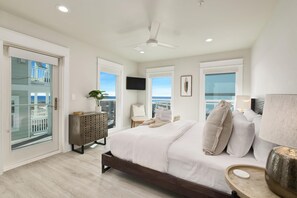 8 bedrooms, desk, iron/ironing board, travel crib