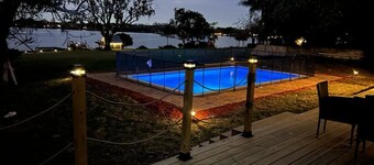 Universal Studios LAKE HOUSE RETREAT with 5 bedrooms and a private pool.