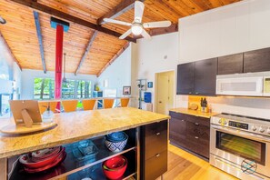 Fridge, microwave, oven, stovetop - Cedar Creek Lake: Retro Lake House on Cove w/ Party Deck & Full Water View! (Enchanted Oaks)