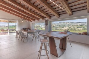 Dining - Casale Mignola – A Private Luxury Retreat in the Heart of Italy’s “New Tuscany” (Cingoli)