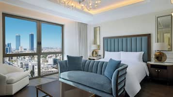 Suite, 1 King Bed | Premium bedding, minibar, in-room safe, desk