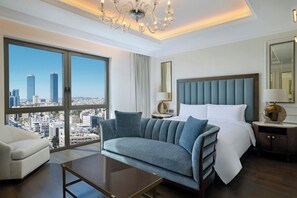 Ropa de cama de alta calidad, edredón y minibar