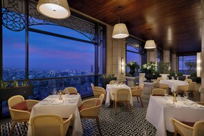 3 bares o lounges, bar junto a la alberca