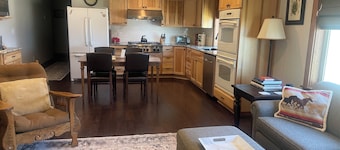 Apartment on Private Small Ranch - Sapphire Mtns