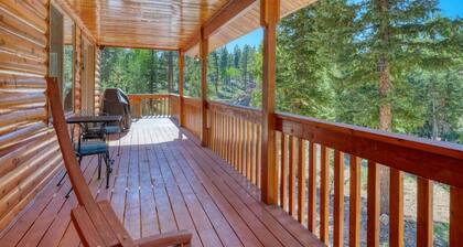 Mountain retreat in Duck Creek. Prime location.
