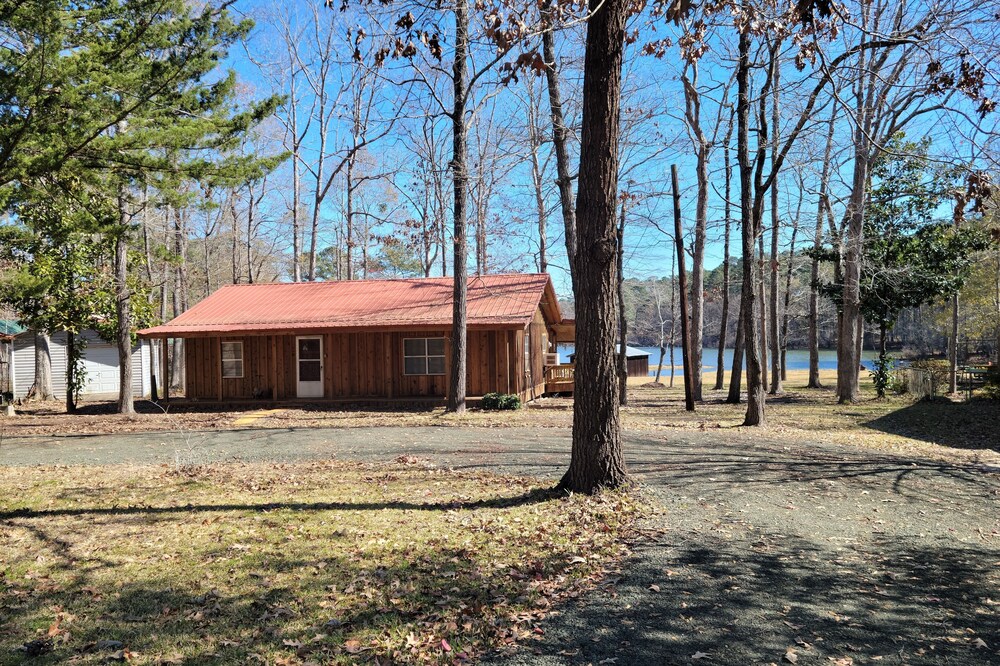 *WATERFRONT in Six Mile (Hemphill) on Toledo Bend