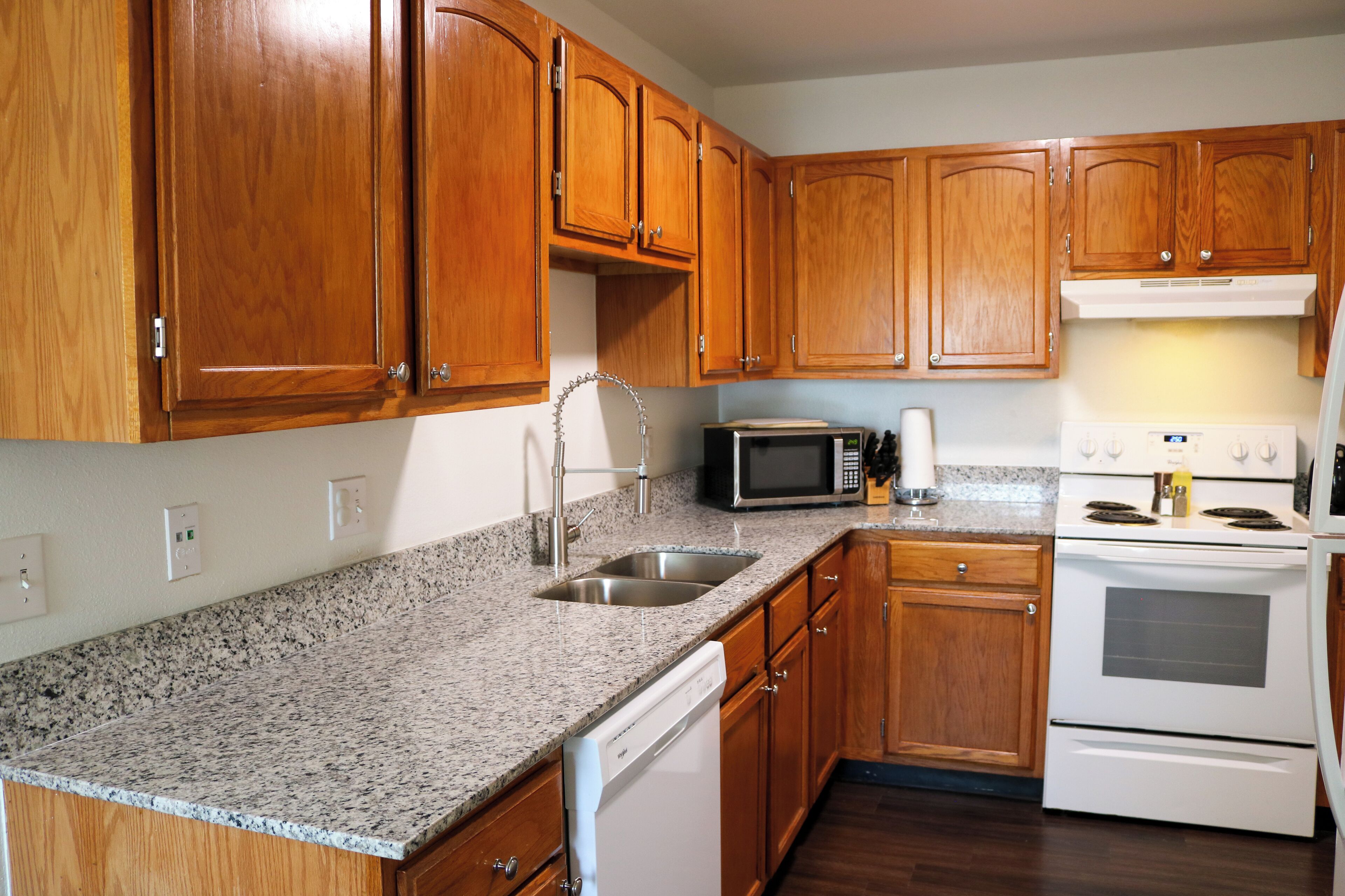 Spacious 3 bedroom w/garage - Less than 2 miles to campus - On RazorbackGreenway