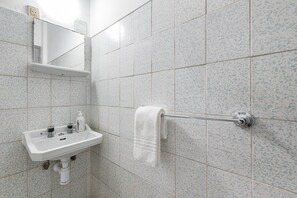 Dusch, hÄrtork och handdukar