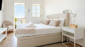 Desk, iron/ironing board, internet, bed sheets