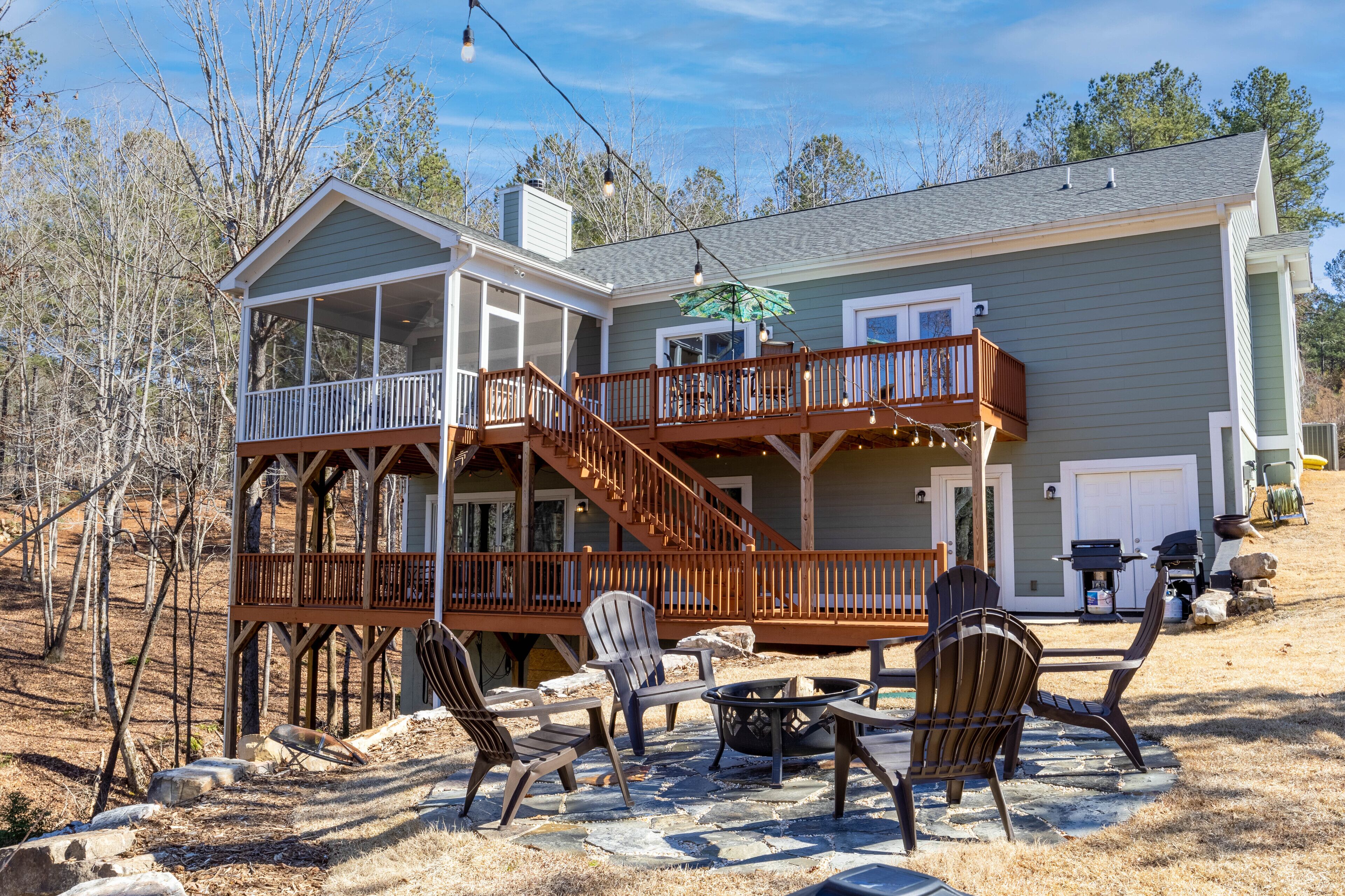 Cozy Cove on Lake Keowee!