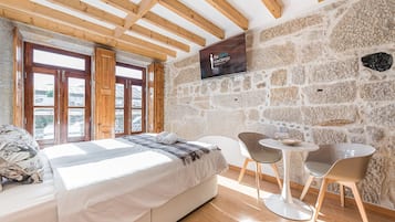 Schreibtisch, Bügeleisen/Bügelbrett, Internetzugang, Bettwäsche