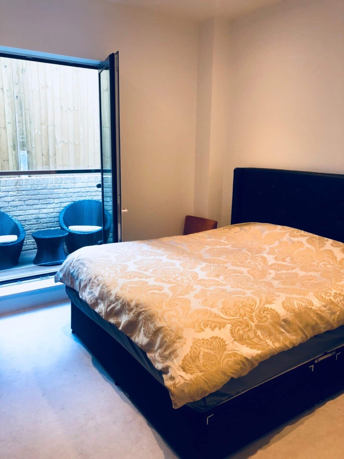 Large Modern 1 Bedroom Apartment (767 sq ft) in a New Build