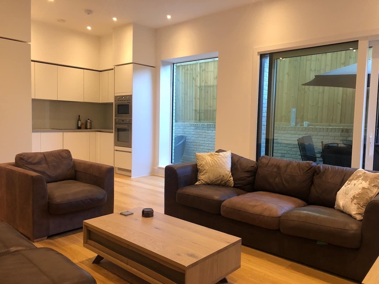 Large Modern 1 Bedroom Apartment (767 sq ft) in a New Build