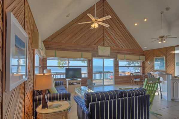 Televisión y estéreo 