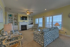 Smart TV, DVD player